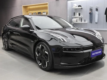 2023 Zeekr 001 без пробега