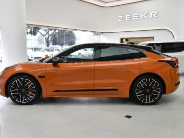2023 Zeekr 001 без пробега