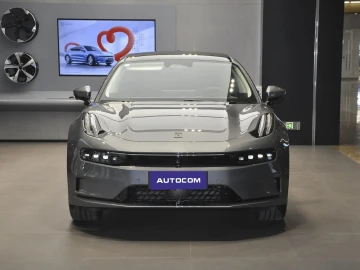 2023 Zeekr 001 без пробега