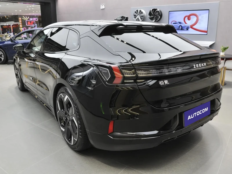 2023 Zeekr 001 без пробега