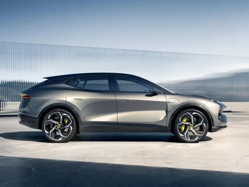 2023 Lotus Eletre без пробега