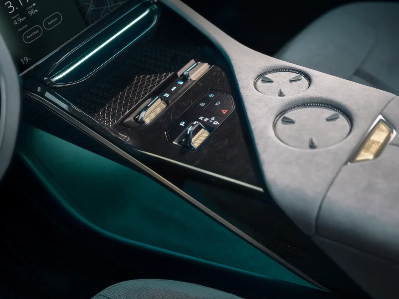 2023 Lotus Eletre без пробега