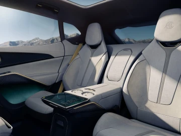 2023 Lotus Eletre без пробега