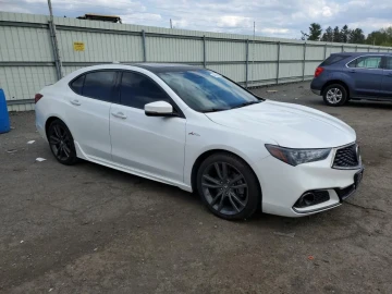 2020 Acura TLX с пробегом 83 482 км