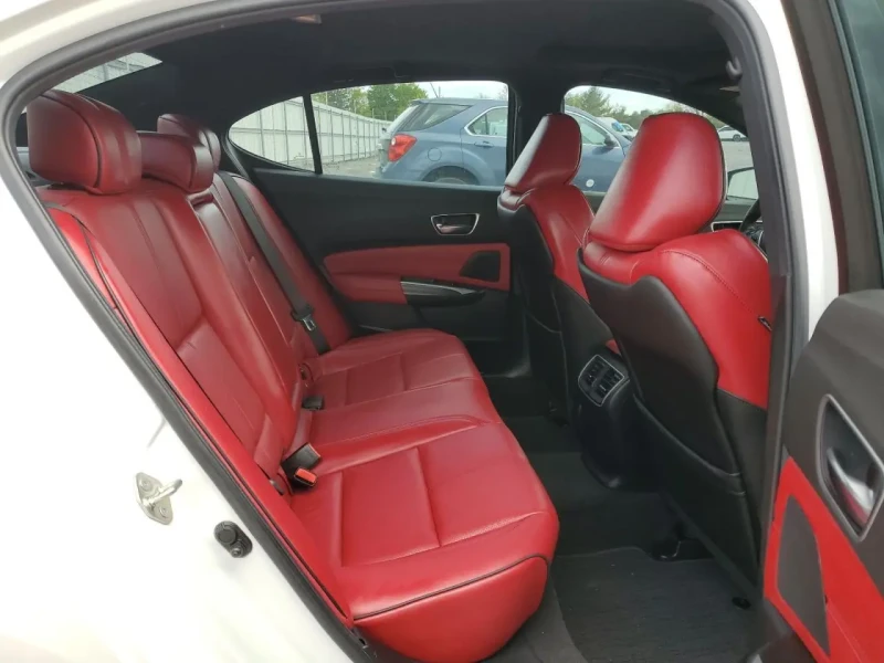 2020 Acura TLX с пробегом 83 482 км