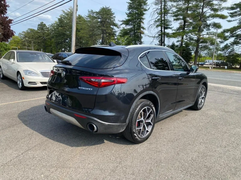 2020 Alfa Romeo Stelvio с пробегом 63 894 км
