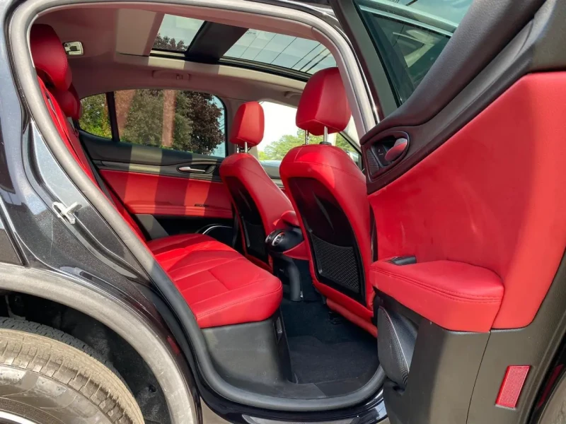 2020 Alfa Romeo Stelvio с пробегом 63 894 км