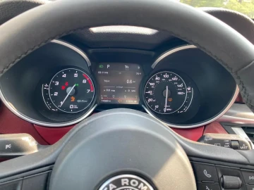2020 Alfa Romeo Stelvio с пробегом 63 894 км