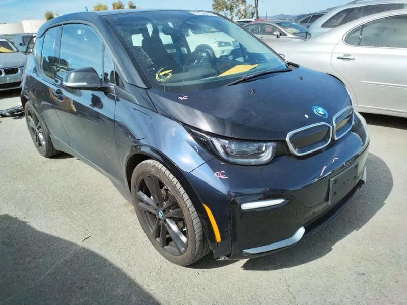 2020 BMW i3 с пробегом 19 044 км