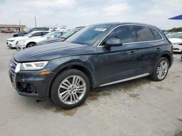 2020 Audi Q5 с пробегом 38 400 км