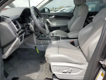 2020 Audi Q5 с пробегом 38 400 км