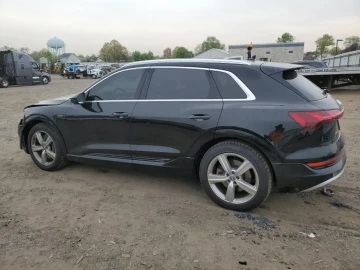 2020 Audi e-tron с пробегом 52 102 км