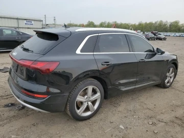 2020 Audi e-tron с пробегом 52 102 км