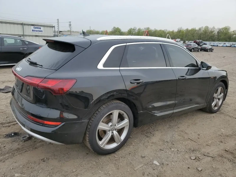 2020 Audi e-tron с пробегом 52 102 км