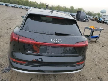 2020 Audi e-tron с пробегом 52 102 км