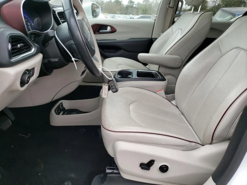 2020 Chrysler Pacifica с пробегом 83 384 км