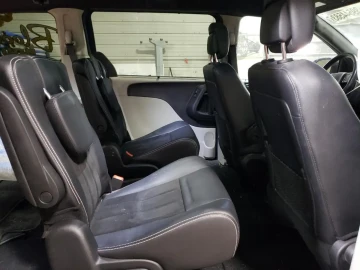 2020 Dodge Caravan с пробегом 68 213 км
