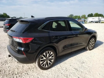 2020 Ford Escape с пробегом 106 940 км