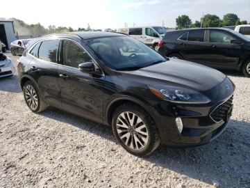 2020 Ford Escape с пробегом 106 940 км