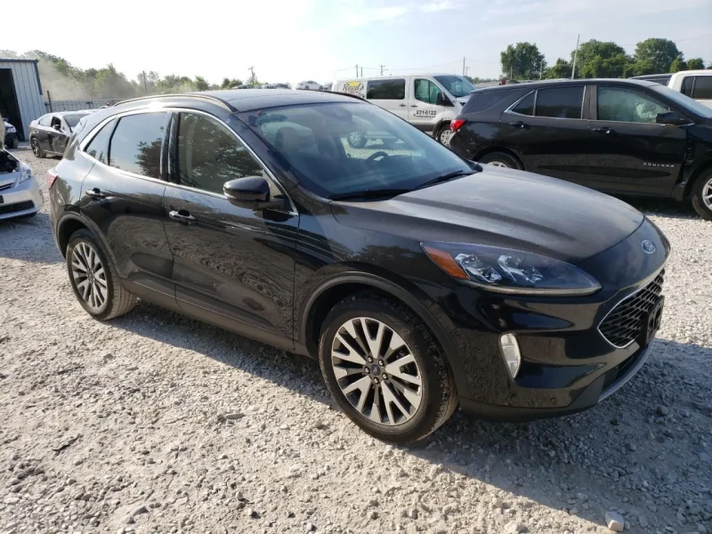 2020 Ford Escape с пробегом 106 940 км