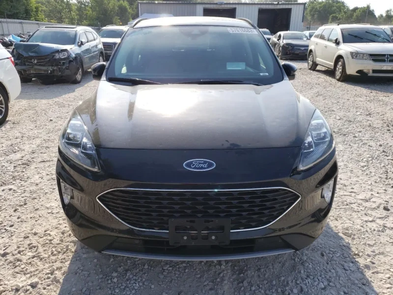 2020 Ford Escape с пробегом 106 940 км