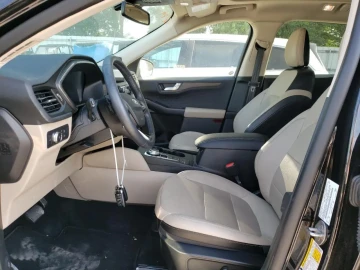 2020 Ford Escape с пробегом 106 940 км
