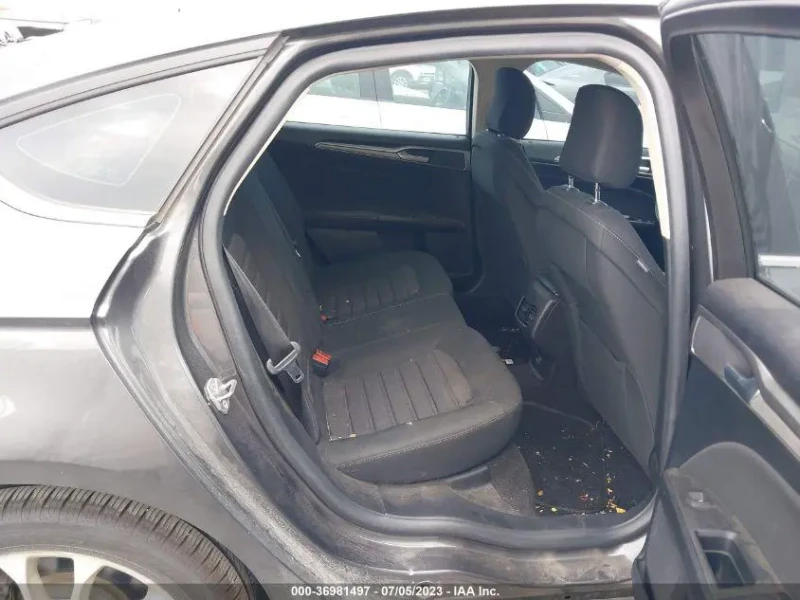 2020 Ford Fusion (North America) с пробегом 85 006 км