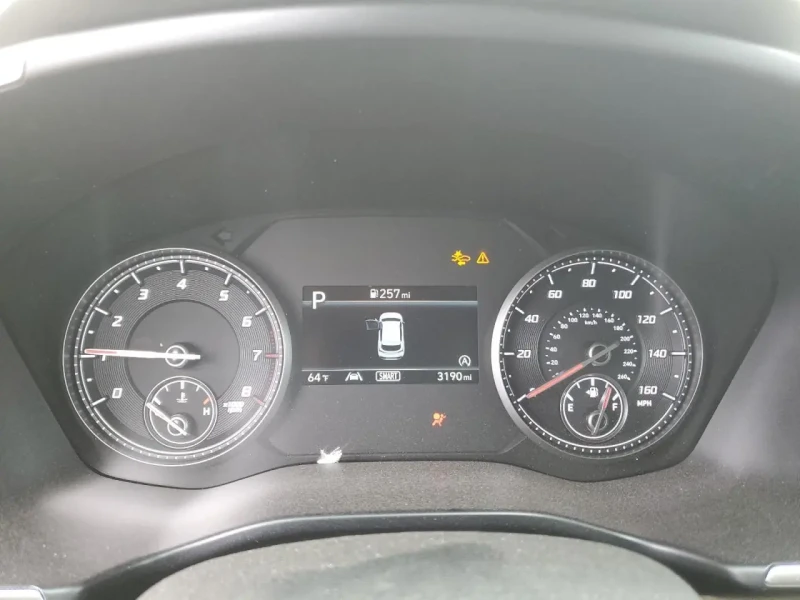 2023 Hyundai Santa Fe с пробегом 5 132 км