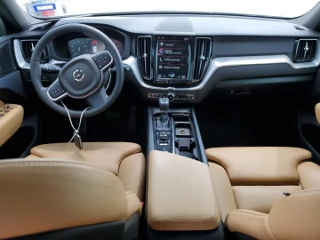 2020 Volvo XC60 с пробегом 60 841 км