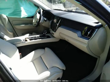 2020 Volvo XC60 с пробегом 81 853 км