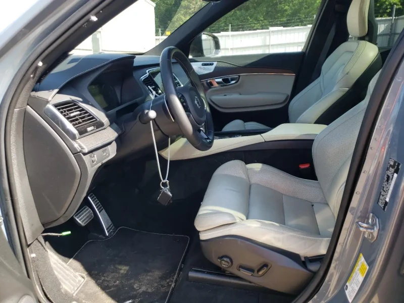 2020 Volvo XC90 с пробегом 55 627 км
