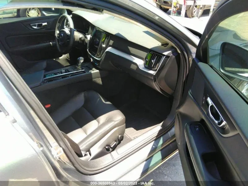 2020 Volvo S60 с пробегом 15 248 км