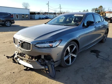 2020 Volvo S90 с пробегом 86 723 км