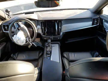 2020 Volvo S90 с пробегом 86 723 км