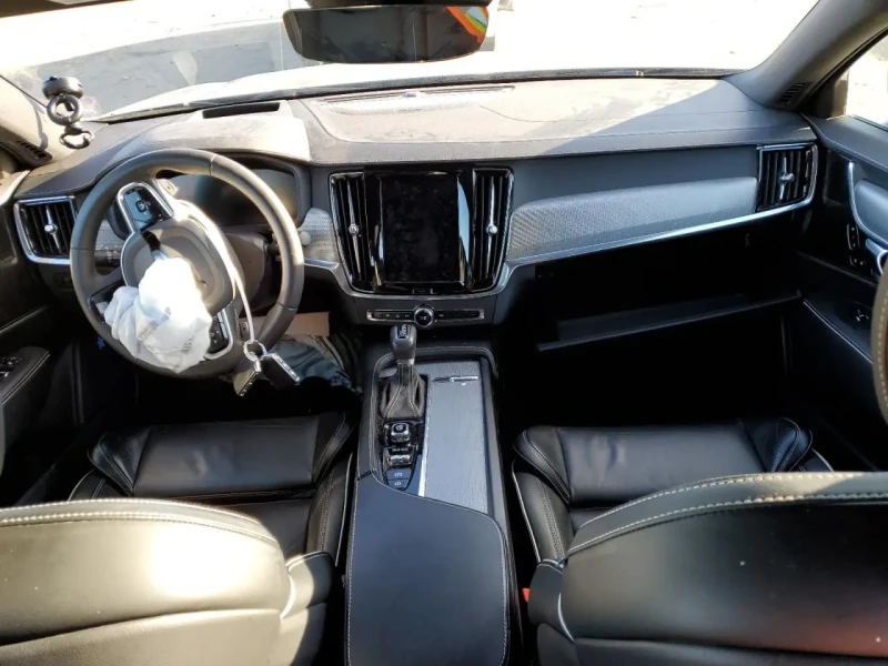 2020 Volvo S90 с пробегом 86 723 км
