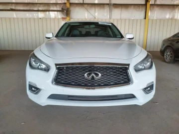 2020 Infiniti Q50 с пробегом 75 356 км