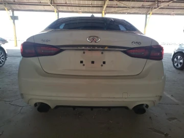2020 Infiniti Q50 с пробегом 75 356 км