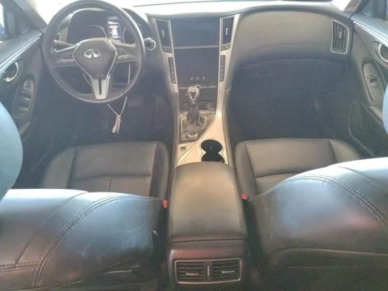 2020 Infiniti Q50 с пробегом 75 356 км