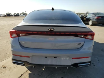 2020 Kia K5 с пробегом 75 558 миль