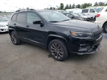 2020 Jeep Cherokee с пробегом 61 988 км