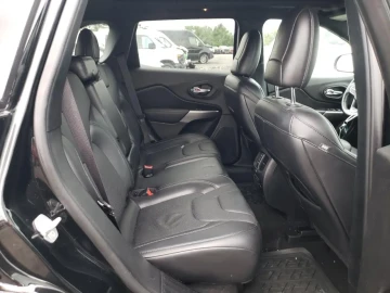 2020 Jeep Cherokee с пробегом 61 988 км