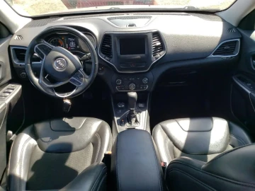 2020 Jeep Cherokee с пробегом 123 622 км