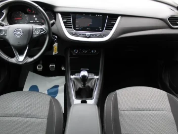 2020 Opel Grandland с пробегом 96 100 км