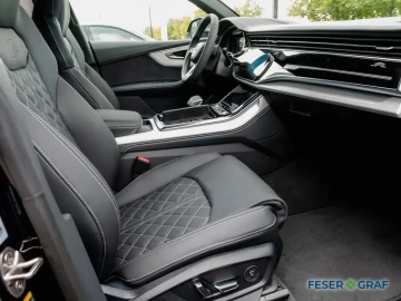 2023 Audi Q8 с пробегом 50 км