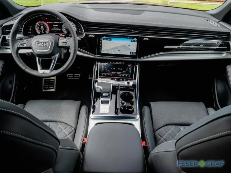 2023 Audi Q8 с пробегом 50 км