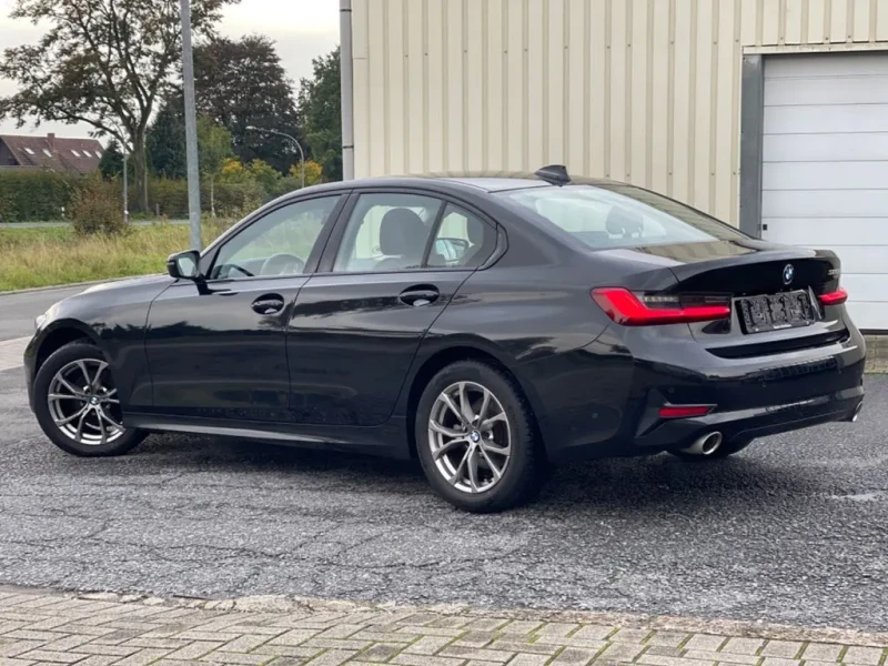 2020 BMW 3 серии с пробегом 67 400 км