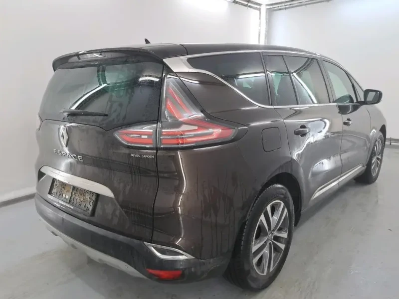  Espace