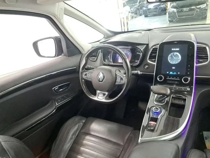  Espace