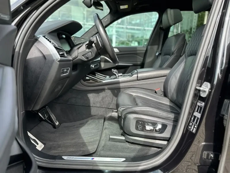 2020 BMW X7 с пробегом 73 300 км
