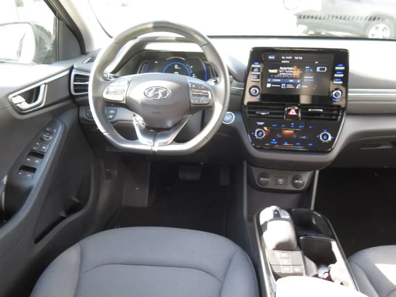 2021 Hyundai IONIQ с пробегом 27 700 км